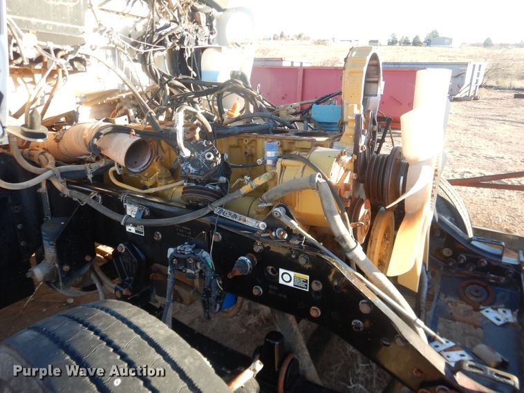 image for item DG1541 2000 Kenworth W900  semi truck