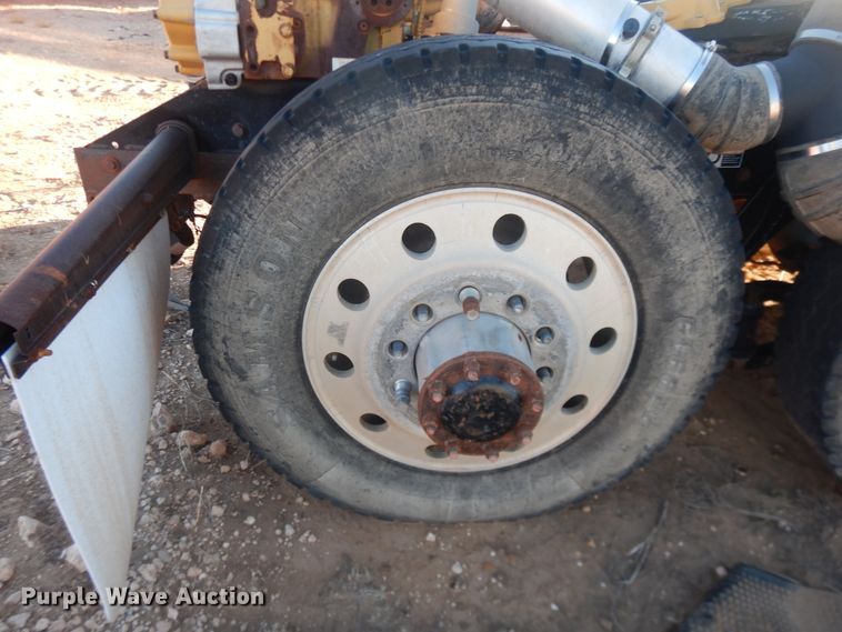 image for item DG1541 2000 Kenworth W900  semi truck