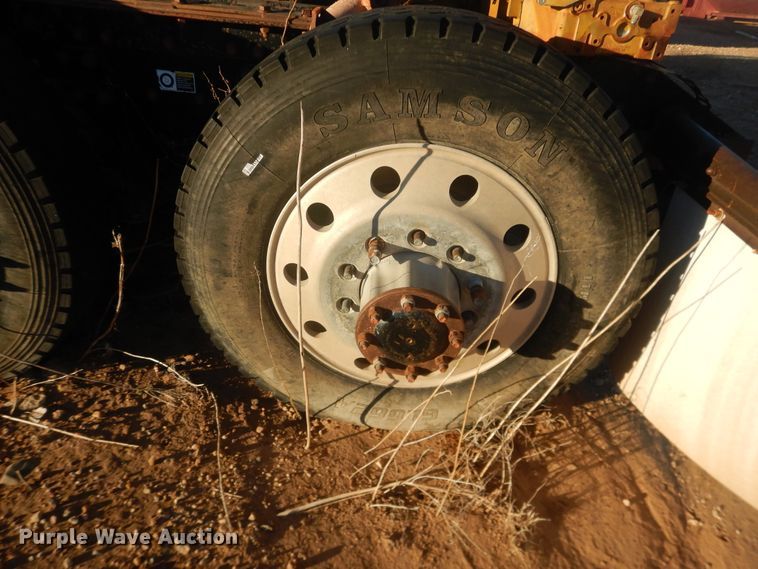 image for item DG1541 2000 Kenworth W900  semi truck