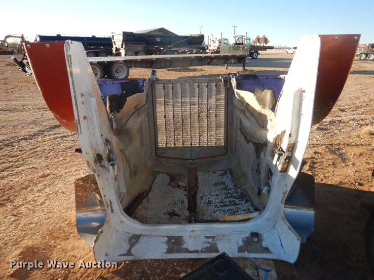 image for item DG1541 2000 Kenworth W900  semi truck