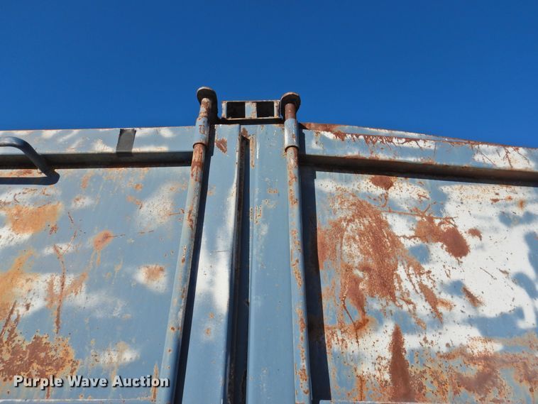 image for item DG1553 Roll-off container