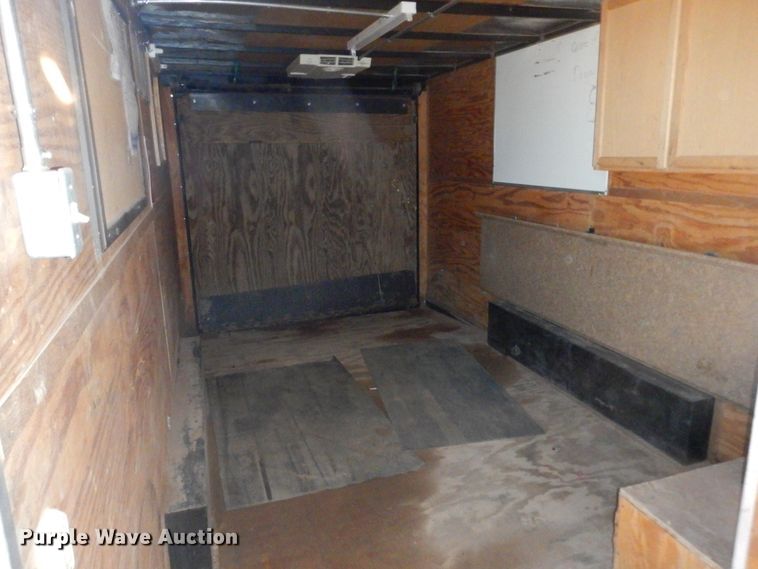 image for item DG1565 1999 J&L Cargo Express enclosed cargo trailer