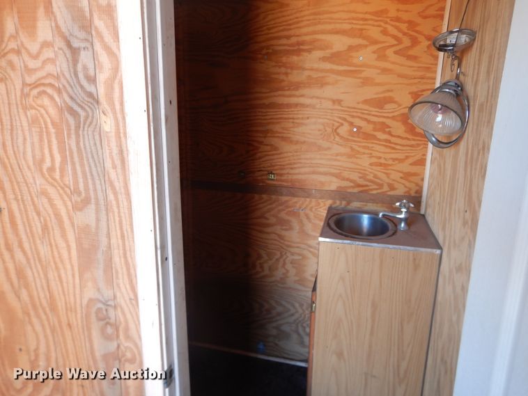 image for item DG1565 1999 J&L Cargo Express enclosed cargo trailer