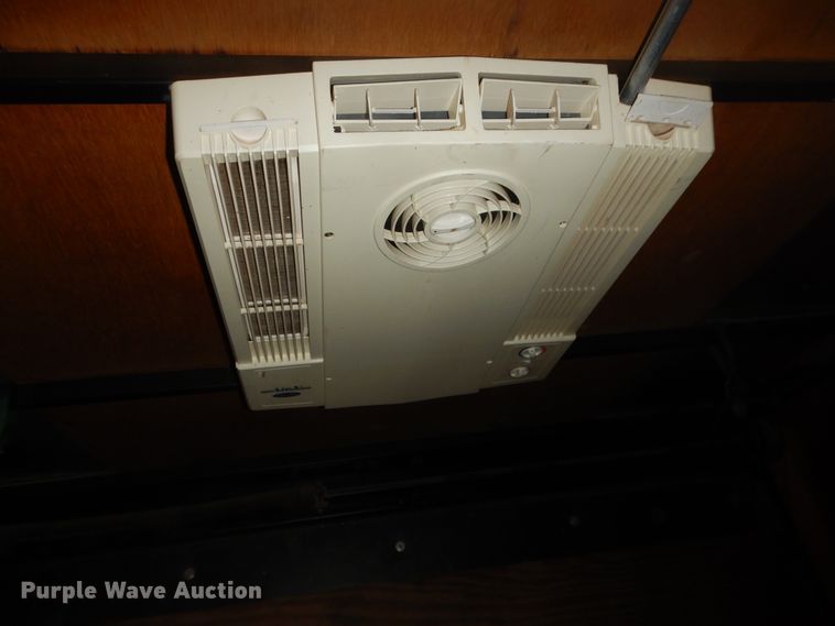 image for item DG1565 1999 J&L Cargo Express enclosed cargo trailer