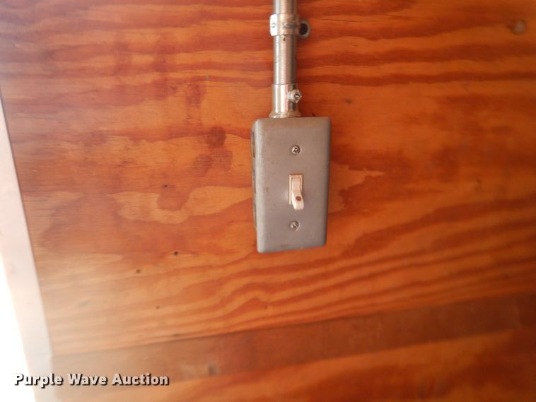 image for item DG1565 1999 J&L Cargo Express enclosed cargo trailer