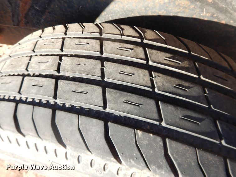 image for item DG1565 1999 J&L Cargo Express enclosed cargo trailer