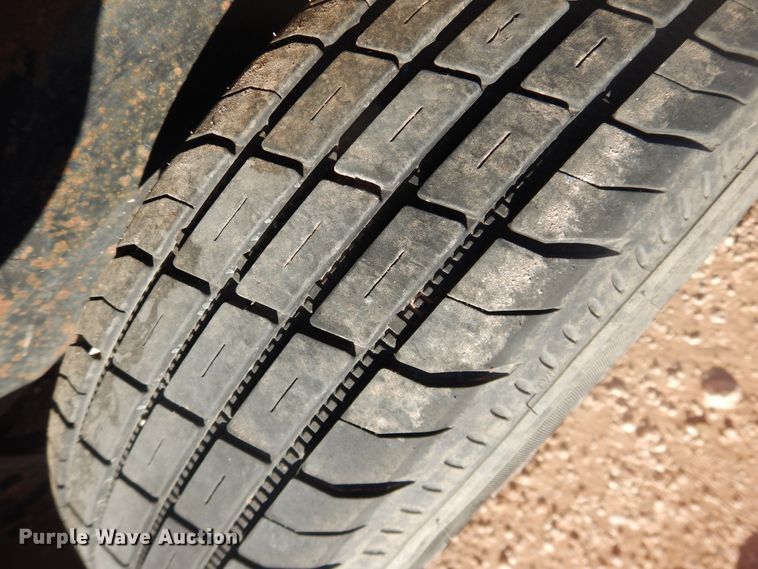 image for item DG1565 1999 J&L Cargo Express enclosed cargo trailer