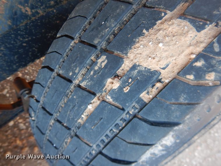 image for item DG1565 1999 J&L Cargo Express enclosed cargo trailer