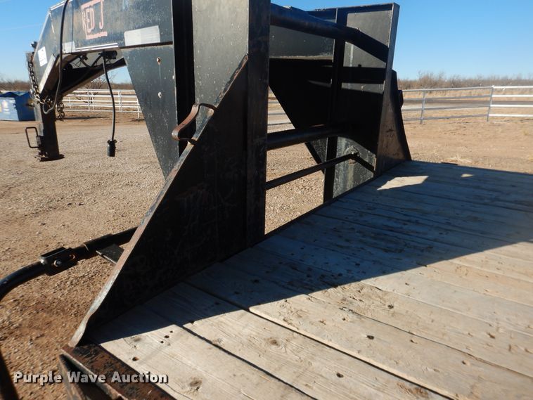 image for item DG1566 2006 Big-Tex 22GN equipment trailer