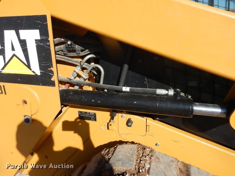 image for item DG1570 2016 Caterpillar 279D  tracked skid steer loader