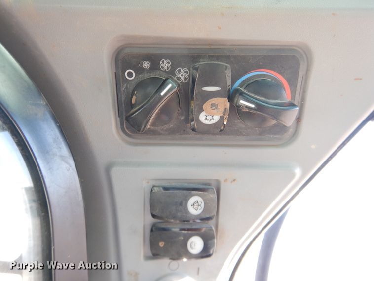 image for item DG1570 2016 Caterpillar 279D  tracked skid steer loader