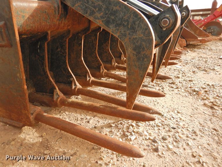 image for item DG1573 Caterpillar skid steer grapple bucket