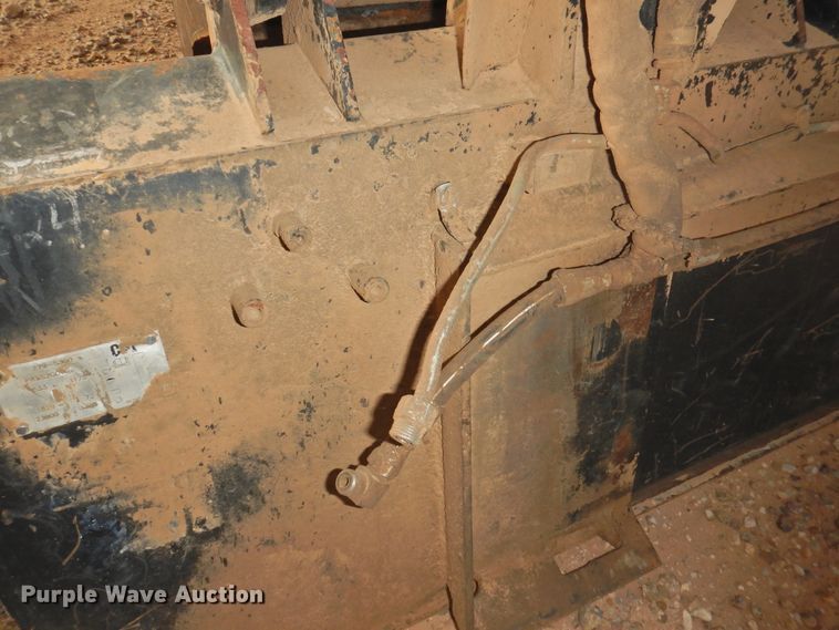 image for item DG1573 Caterpillar skid steer grapple bucket