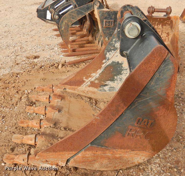 image for item DG1574 Caterpillar 36"W backhoe bucket