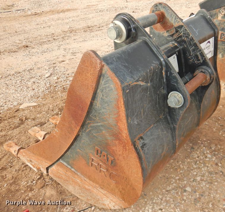 image for item DG1574 Caterpillar 36"W backhoe bucket