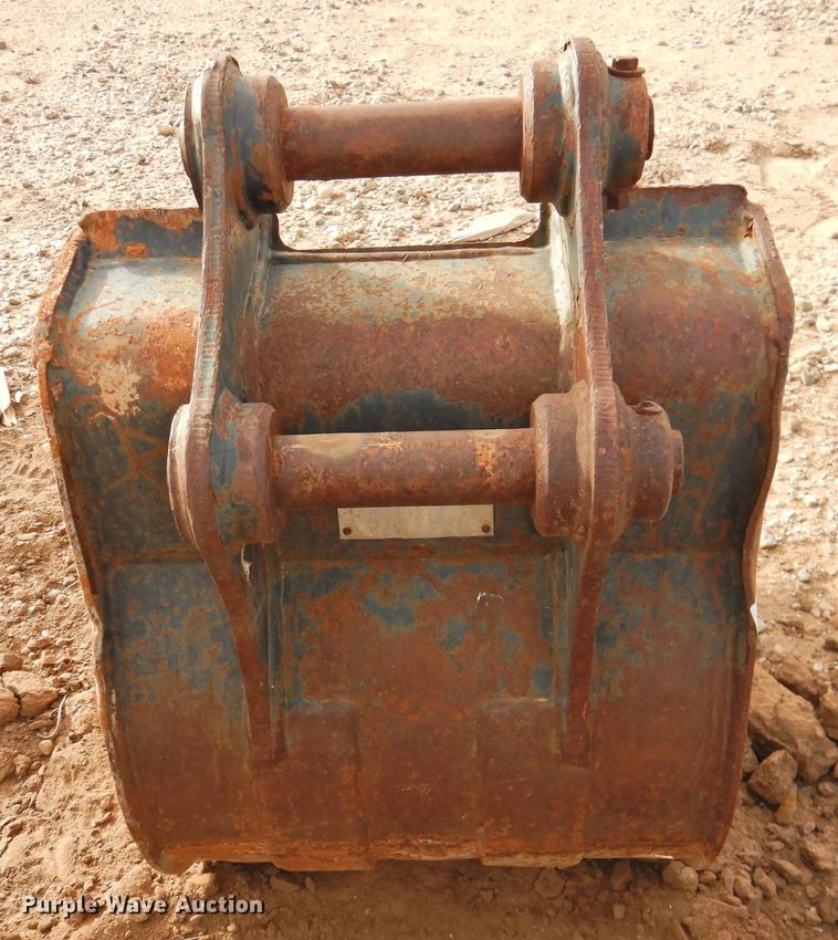 image for item DG1579 Caterpillar 18"W backhoe bucket