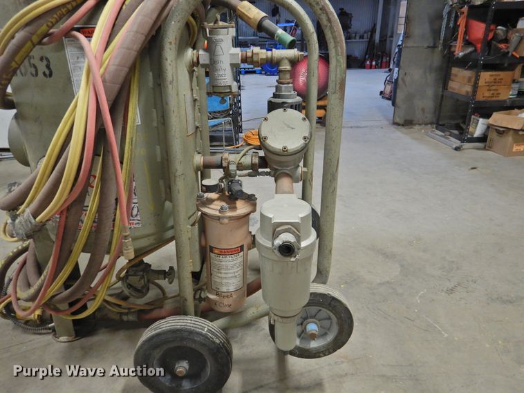 image for item HN9022 2013 Clemco 2020 sand blaster