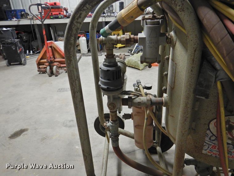 image for item HN9022 2013 Clemco 2020 sand blaster