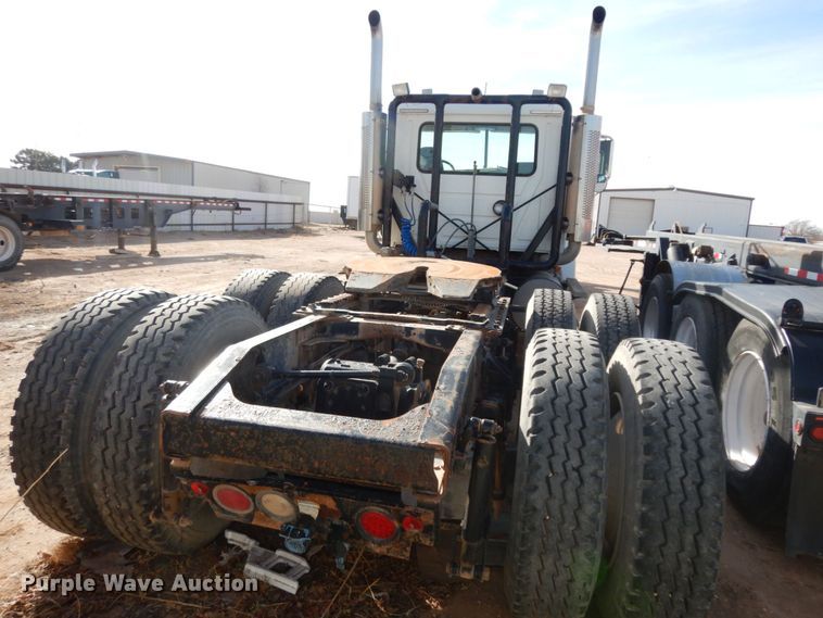 image for item HN9042 2007 Mack CHN  semi truck with vacuum pump