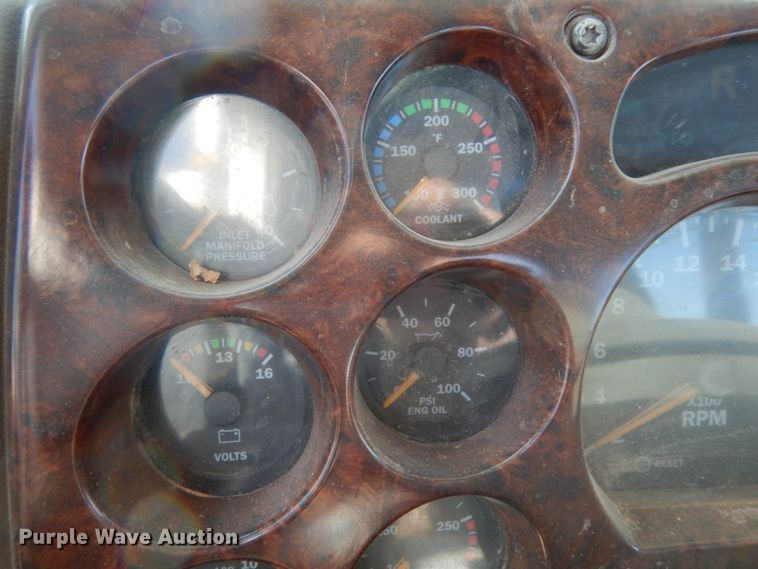 image for item HN9042 2007 Mack CHN  semi truck with vacuum pump