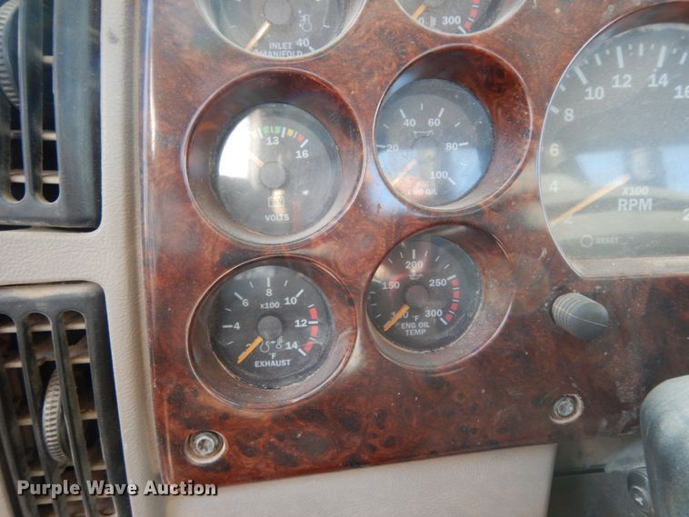 image for item HN9042 2007 Mack CHN  semi truck with vacuum pump