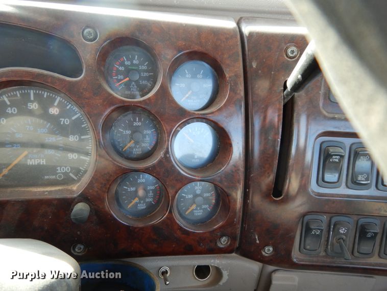 image for item HN9042 2007 Mack CHN  semi truck with vacuum pump