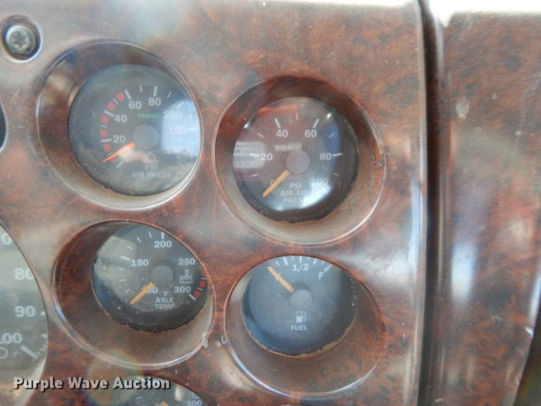 image for item HN9042 2007 Mack CHN  semi truck with vacuum pump