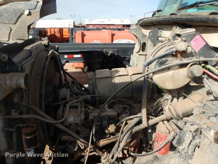 image for item HN9042 2007 Mack CHN  semi truck with vacuum pump