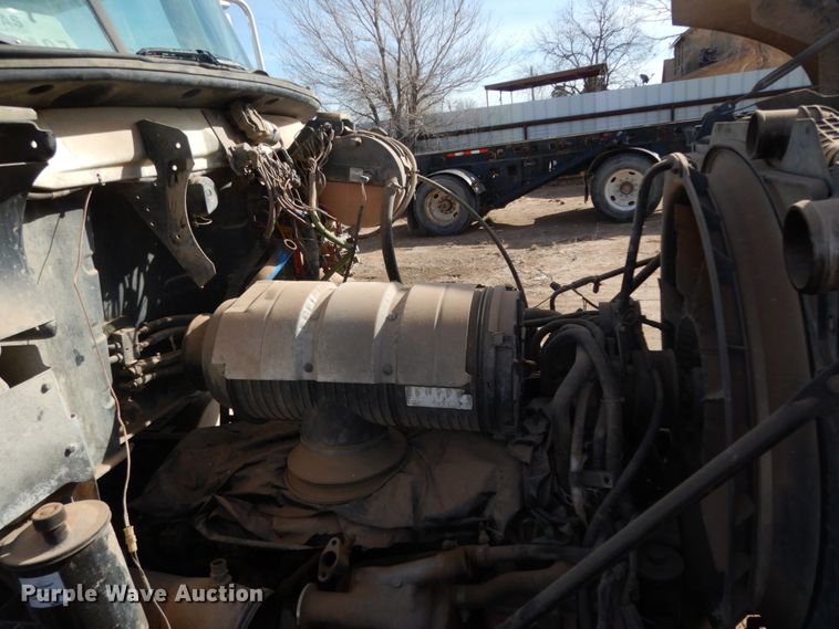 image for item HN9042 2007 Mack CHN  semi truck with vacuum pump