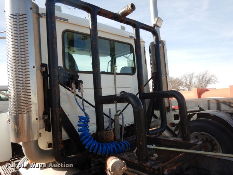 image for item HN9042 2007 Mack CHN  semi truck with vacuum pump