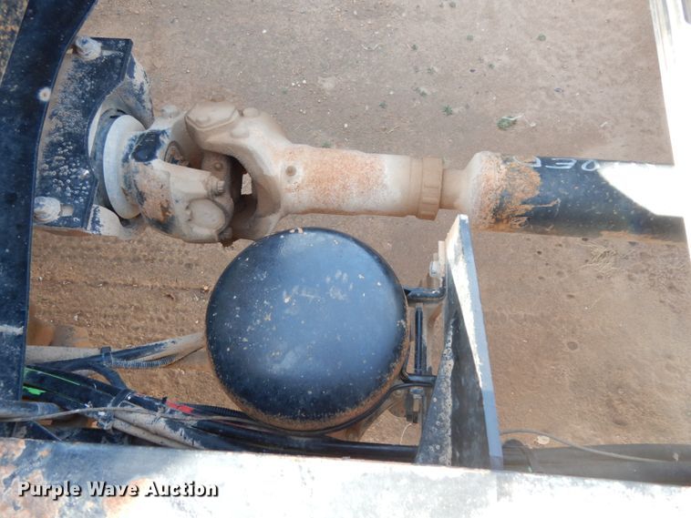 image for item HN9042 2007 Mack CHN  semi truck with vacuum pump