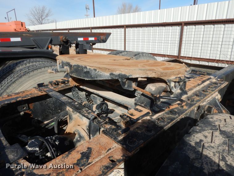 image for item HN9042 2007 Mack CHN  semi truck with vacuum pump