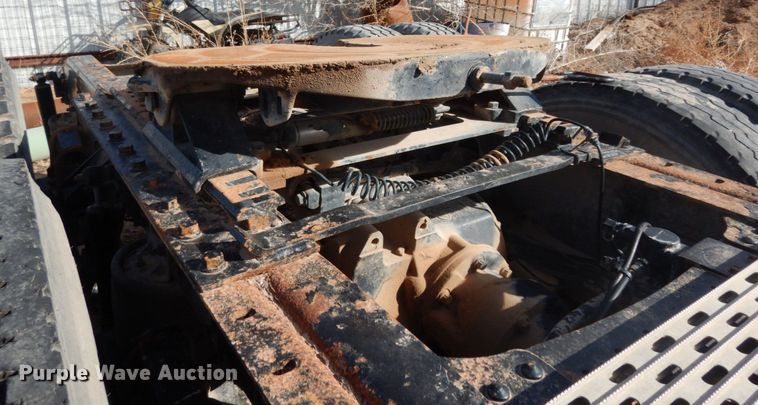 image for item HN9042 2007 Mack CHN  semi truck with vacuum pump