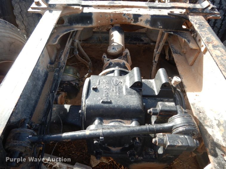 image for item HN9042 2007 Mack CHN  semi truck with vacuum pump