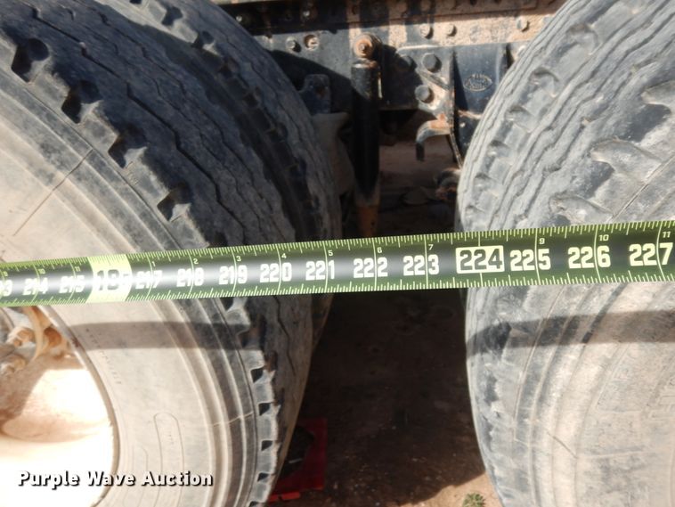 image for item HN9042 2007 Mack CHN  semi truck with vacuum pump