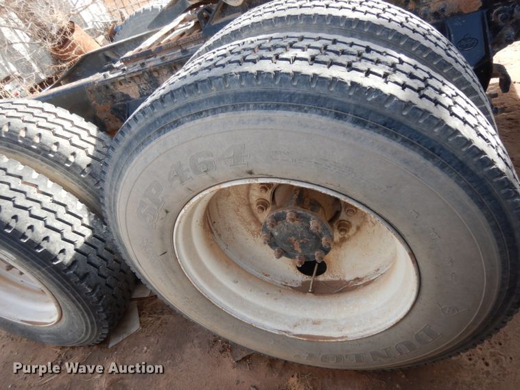 image for item HN9042 2007 Mack CHN  semi truck with vacuum pump