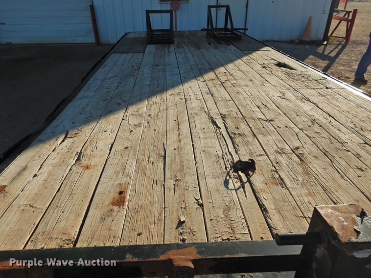 image for item HN9057 2009 PJ equipment trailer