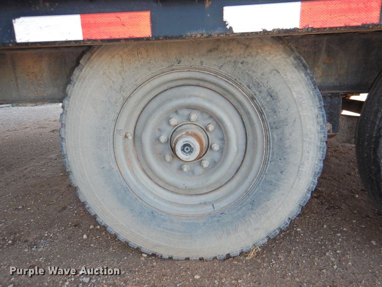 image for item HN9057 2009 PJ equipment trailer