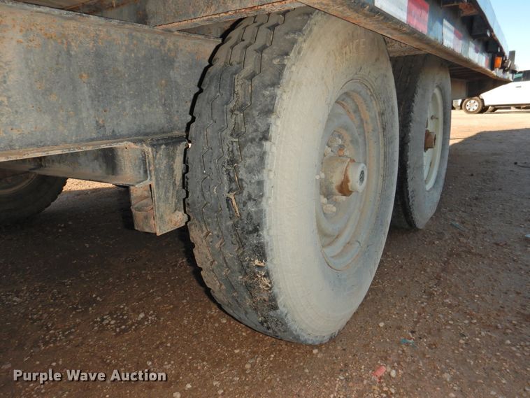 image for item HN9057 2009 PJ equipment trailer