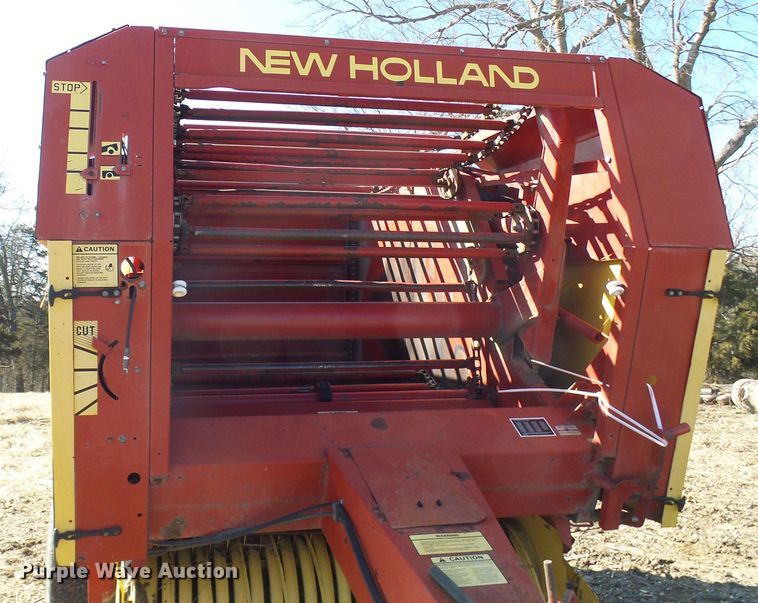 image for item DC2758 1986 New Holland 853  round baler