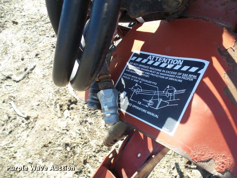 image for item DC2758 1986 New Holland 853  round baler