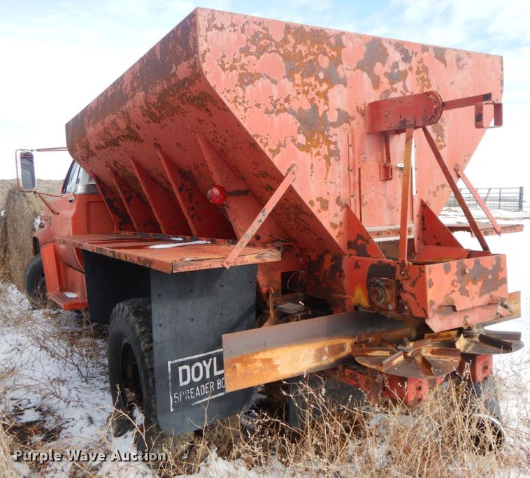 image for item DF6333 1975 Chevrolet C60  applicator truck