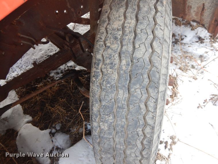 image for item DF6333 1975 Chevrolet C60  applicator truck