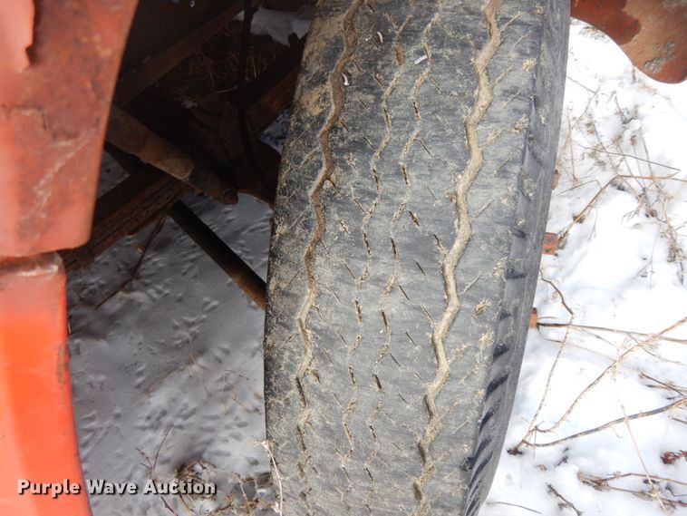 image for item DF6333 1975 Chevrolet C60  applicator truck