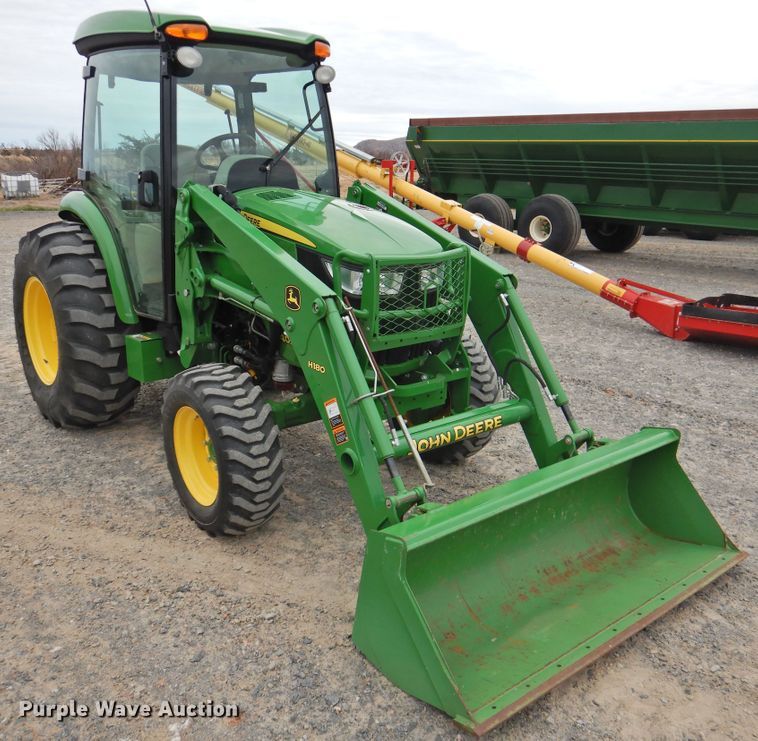 image for item DG1612 2017 John Deere 4052R  MFWD tractor