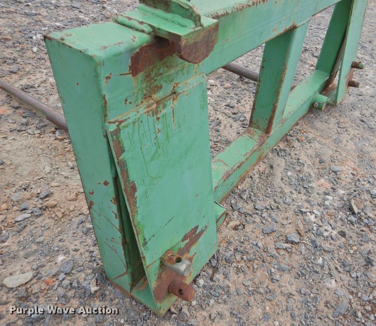 image for item DG1612 2017 John Deere 4052R  MFWD tractor