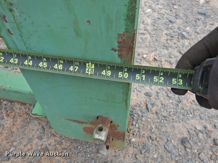 image for item DG1612 2017 John Deere 4052R  MFWD tractor