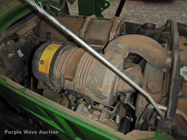 image for item DG1612 2017 John Deere 4052R  MFWD tractor