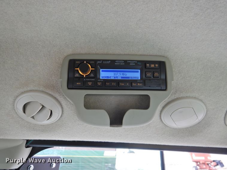 image for item DG1612 2017 John Deere 4052R  MFWD tractor