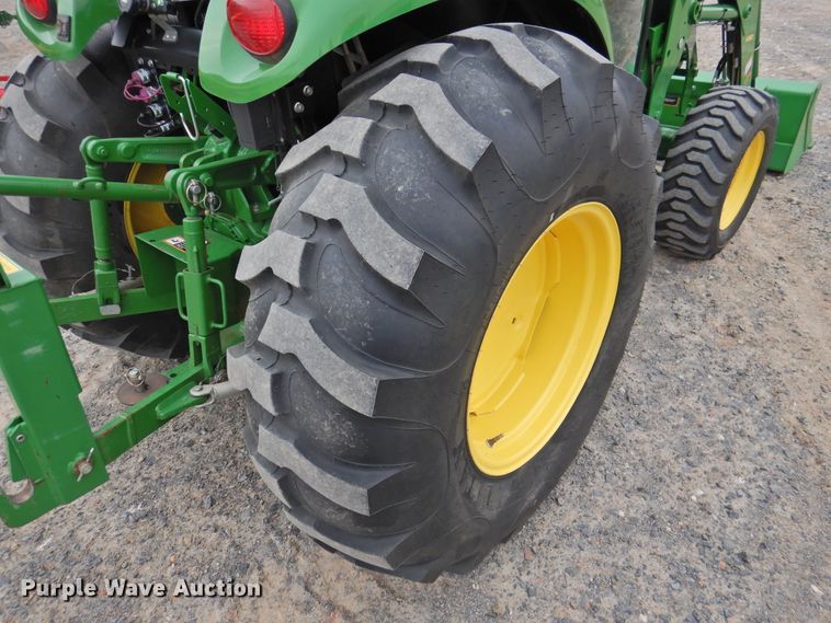 image for item DG1612 2017 John Deere 4052R  MFWD tractor